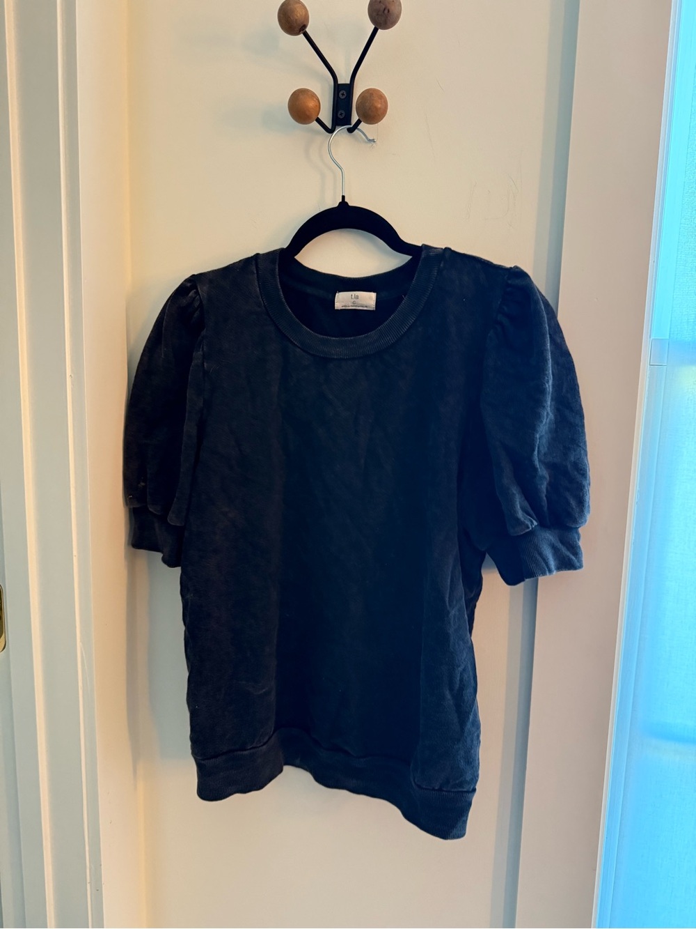 Women's Puff Sleeve Top - Black